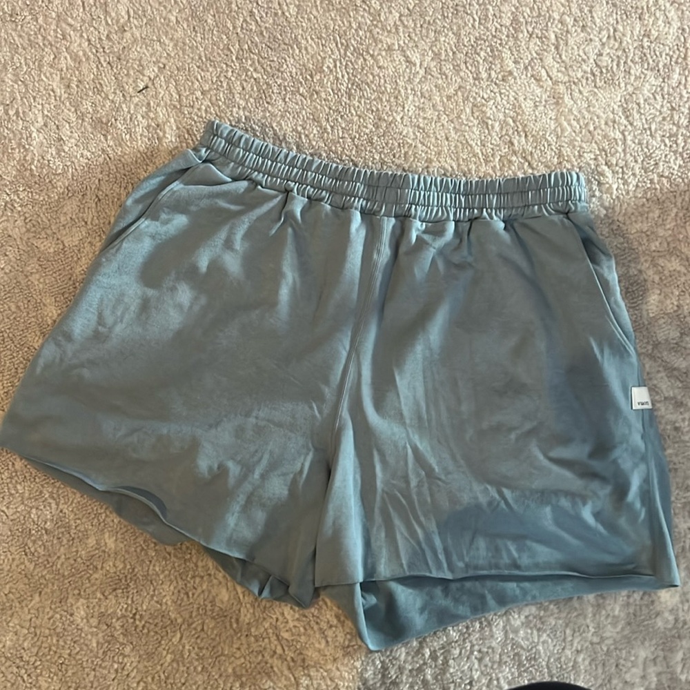 Vuori Boyfriend Short-Women's DreamKnit™ Short